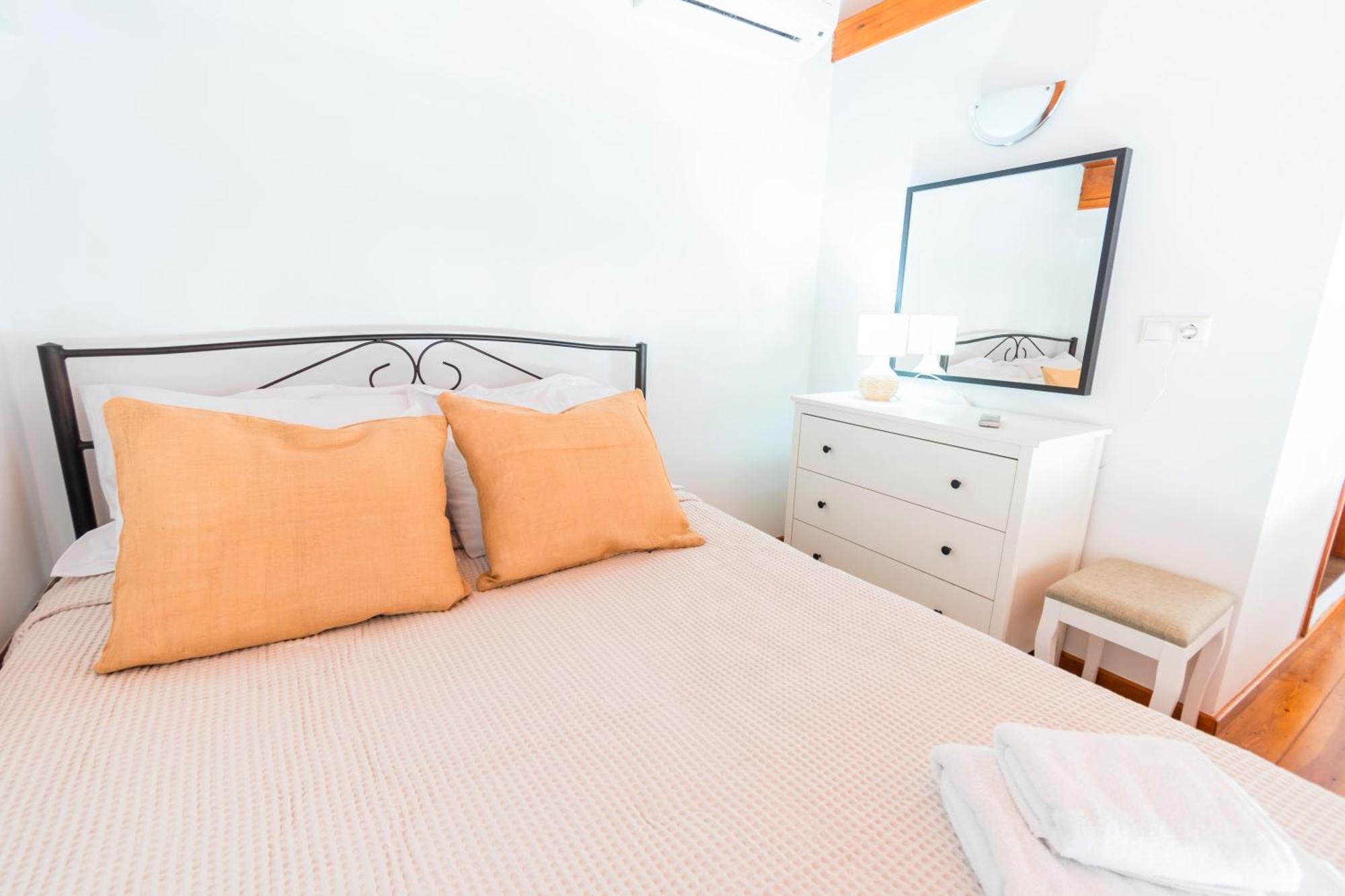 Myrtia Apartment Đảo Sými Ngoại thất bức ảnh
