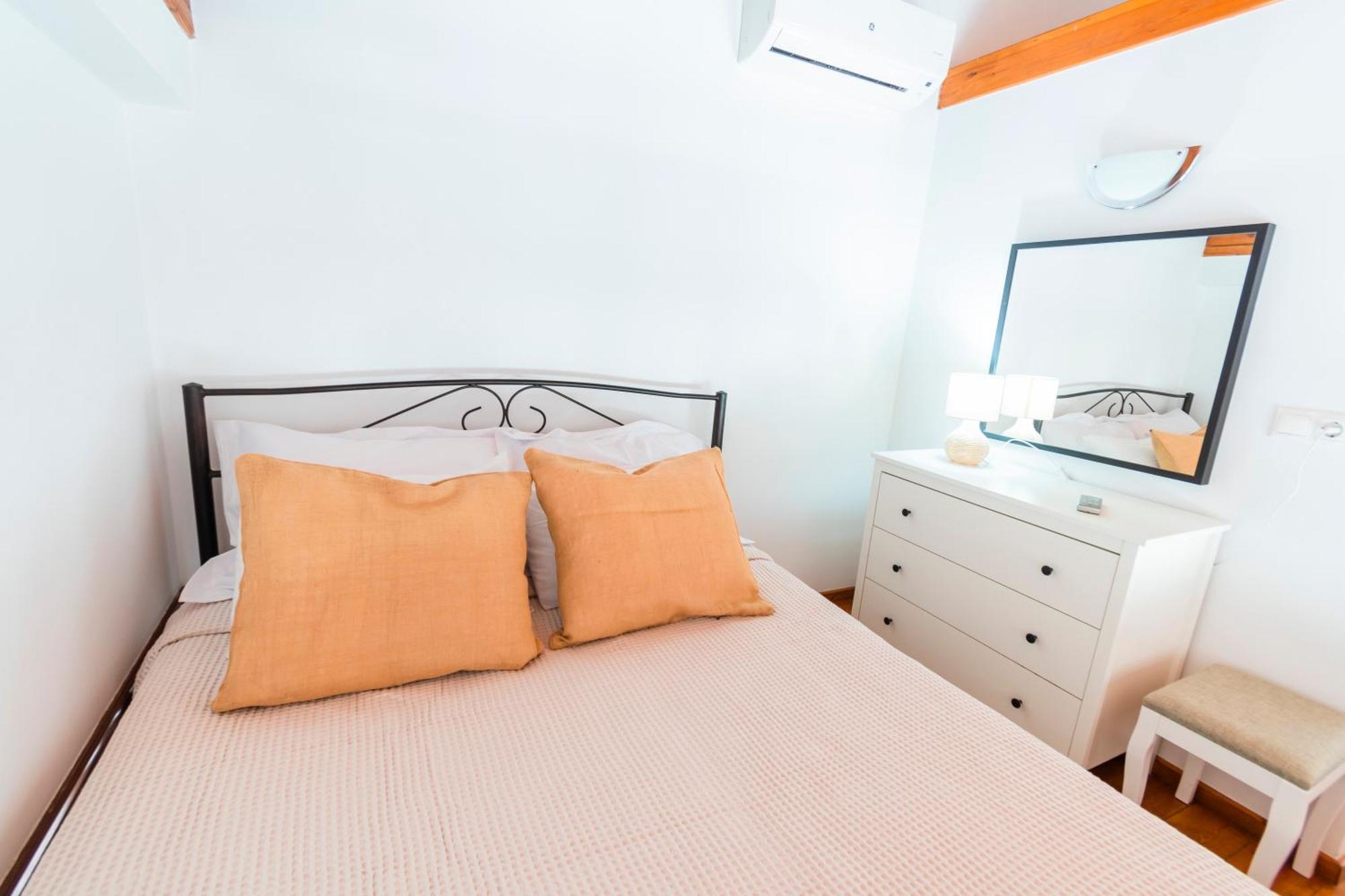 Myrtia Apartment Đảo Sými Ngoại thất bức ảnh